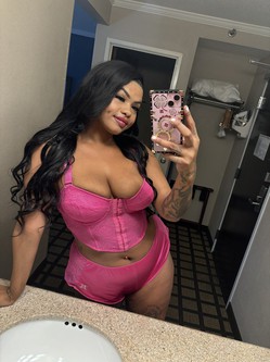 SensationalSunnny_escort_image