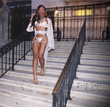 tumblrcharintl_escort_image