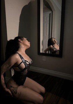 heymisshoney_escort_image