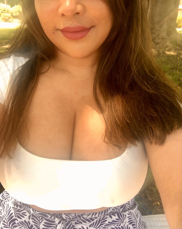 LauralondonVIP_escort_image