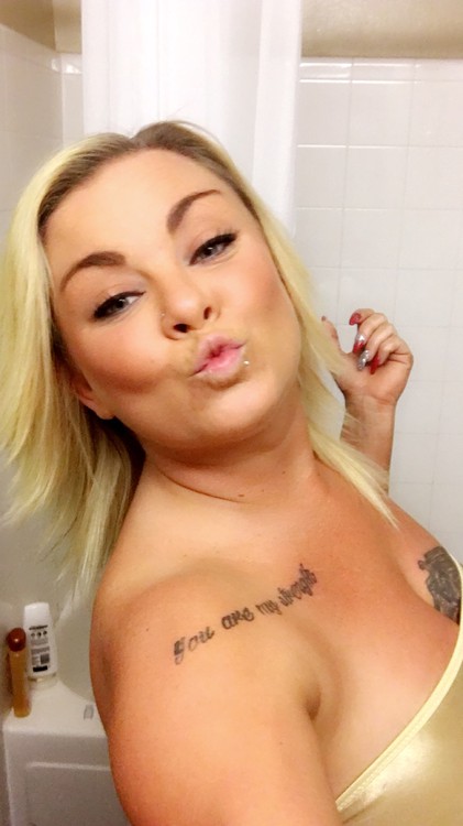 JewelsJae_escort_image