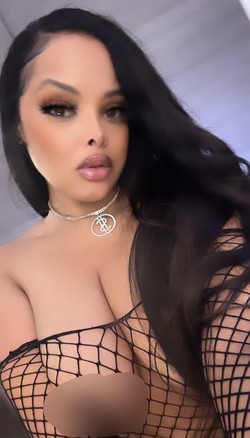 MsMilaniVegas_escort_image