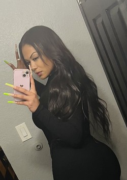 Valerie27_escort_image