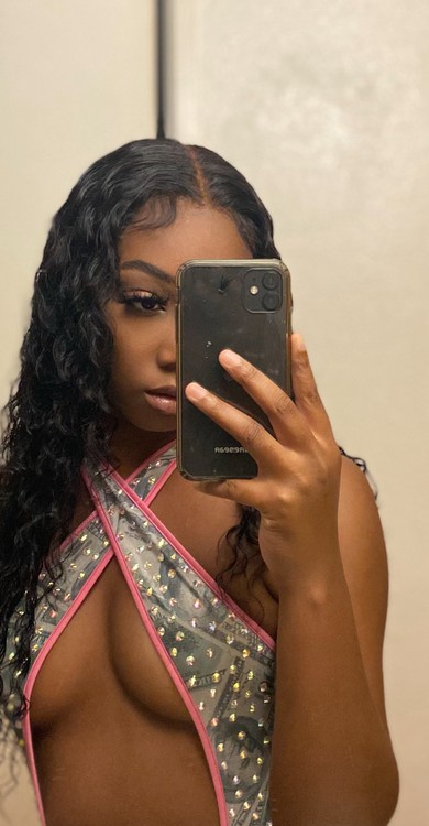 desire304xx_escort_image