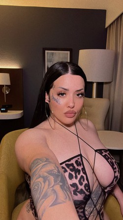 Image - 4 of EmeraldGoddessxo