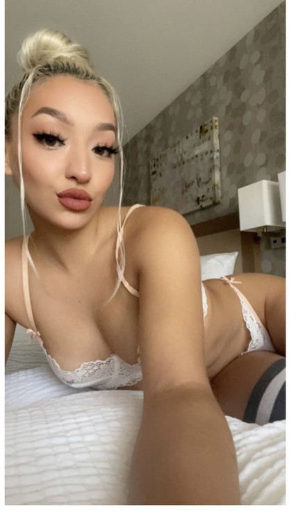 Image - 1 of LeylaEvans